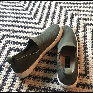 Steve Madden Green Perforated Slip on shoes
